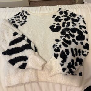 Vince Camuto Black and White Patterned Sweater